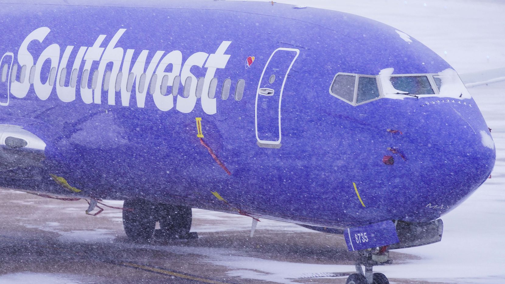 Icy weather freezes travel again with most flights canceled at DFW Airport, Dallas Love Field