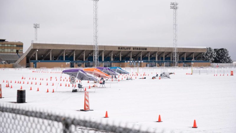 Wintry weather blanketing US making rare dip to Gulf Coast